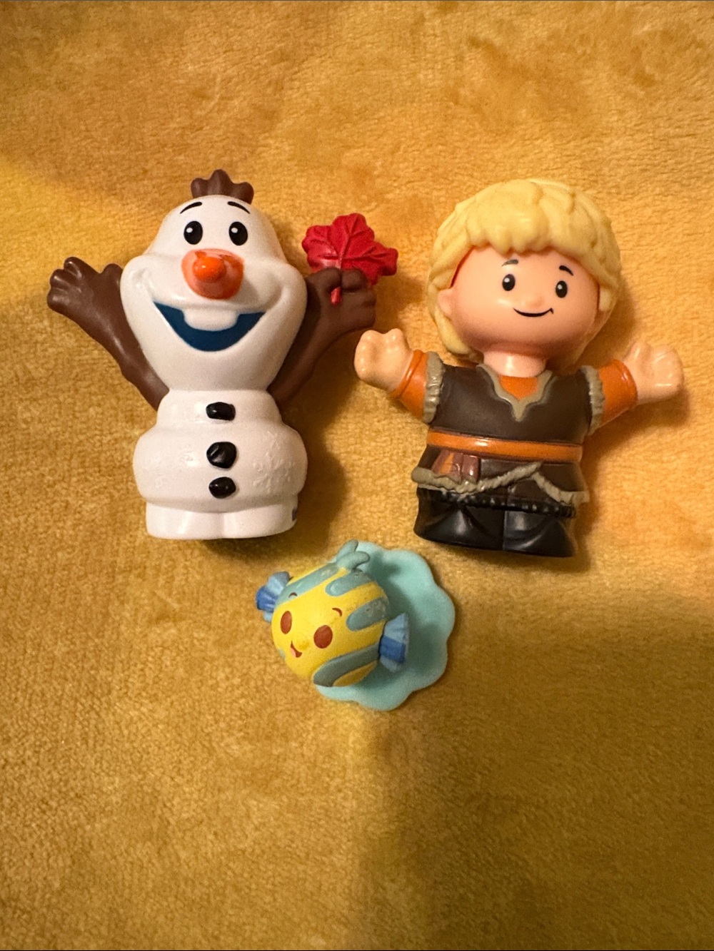 Disney Olaf & Kristoff Mini Figures with Flounder Disney Munchling